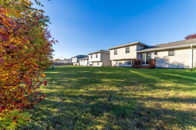 1811 W 86th Lane, Merrillville, IN 46410