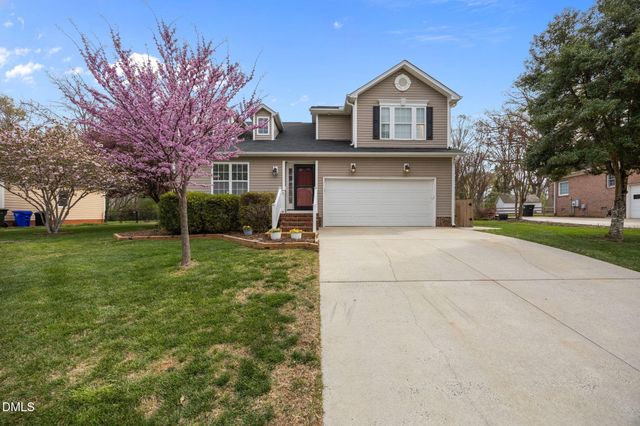 108 Holly Ridge Lane, Mebane, NC 27302