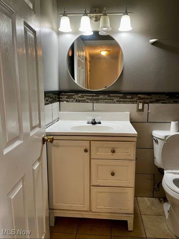 2622 E 75th Street, Cleveland, OH 44104