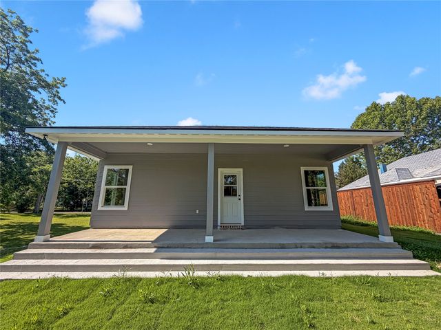 1326 Oneal Street, Greenville, TX 75401