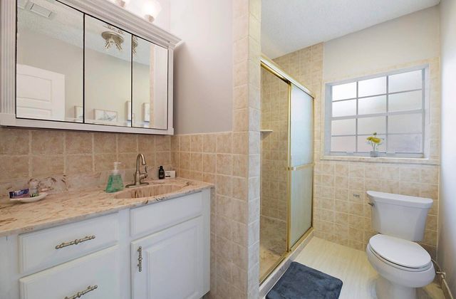 2740 SE 1st Court, Pompano Beach, FL 33062