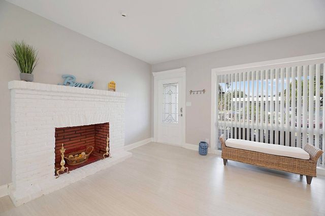 2740 SE 1st Court, Pompano Beach, FL 33062