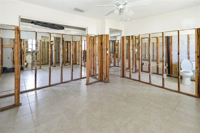 317 Montgomery Ave, Fort Myers, FL 33905