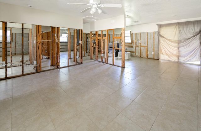 317 Montgomery Ave, Fort Myers, FL 33905