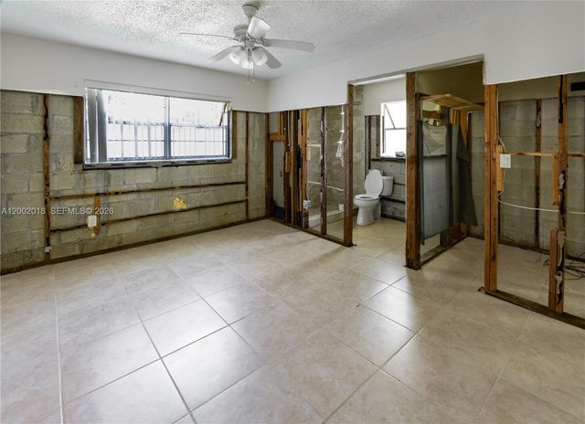 317 Montgomery Ave, Fort Myers, FL 33905