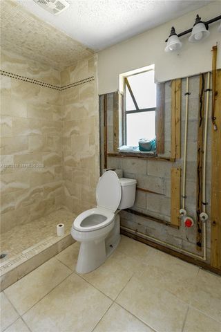 317 Montgomery Ave, Fort Myers, FL 33905