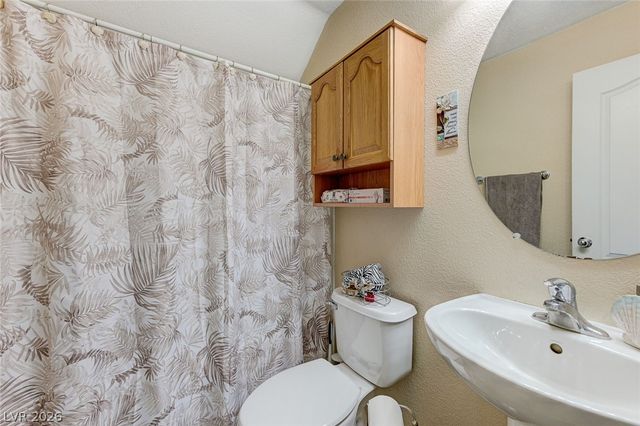 5025 Blue Rose Street, North Las Vegas, NV 89081