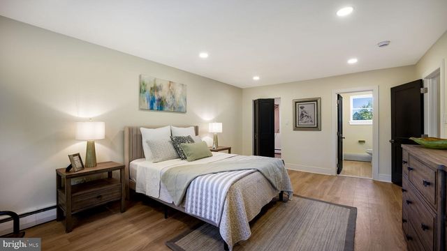 258 HAWTHORNE CIR, North Wales, PA 19454