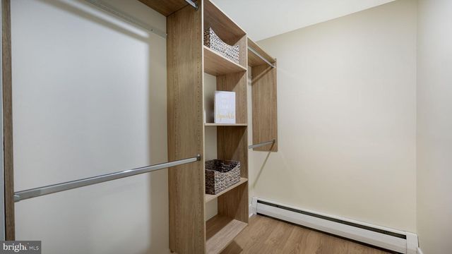 258 HAWTHORNE CIR, North Wales, PA 19454