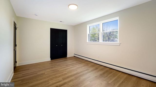 258 HAWTHORNE CIR, North Wales, PA 19454