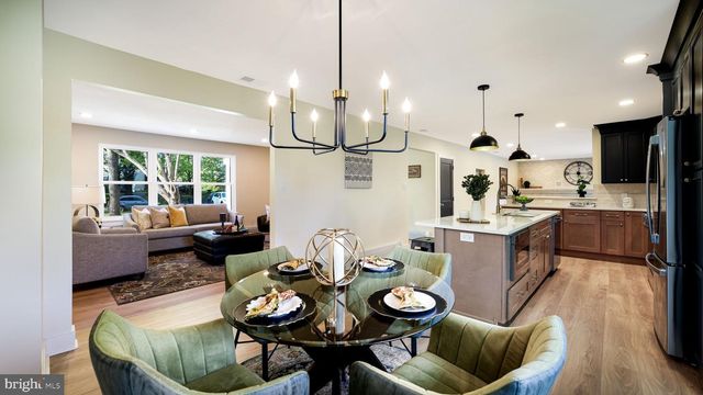 258 HAWTHORNE CIR, North Wales, PA 19454