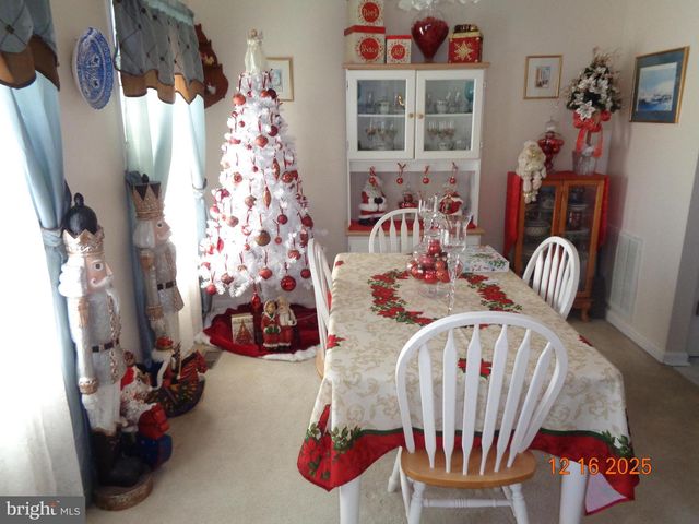 34 STANDING OAK CT, Bunker Hill, WV 25413