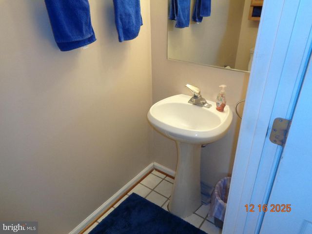 34 STANDING OAK CT, Bunker Hill, WV 25413