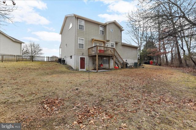 34 STANDING OAK CT, Bunker Hill, WV 25413
