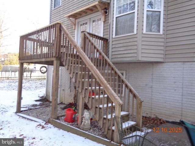 34 STANDING OAK CT, Bunker Hill, WV 25413