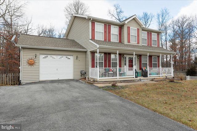 34 STANDING OAK CT, Bunker Hill, WV 25413