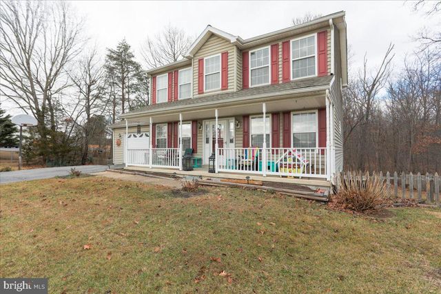 34 STANDING OAK CT, Bunker Hill, WV 25413