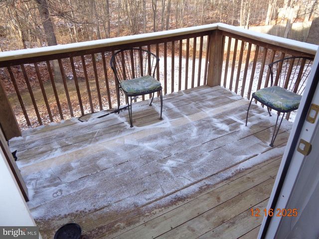 34 STANDING OAK CT, Bunker Hill, WV 25413