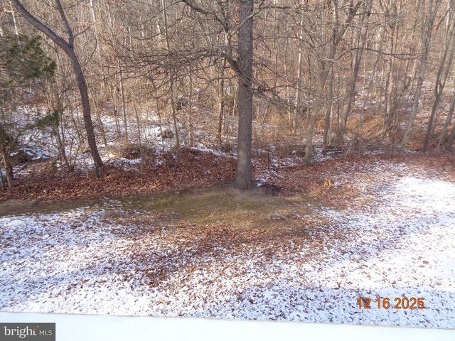 34 STANDING OAK CT, Bunker Hill, WV 25413