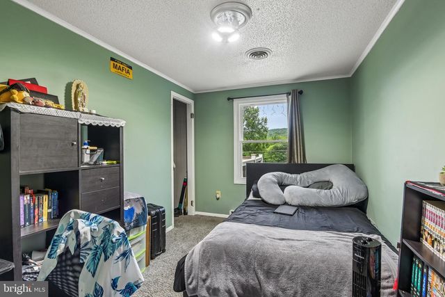 13903 WOLFSVILLE RD, Smithsburg, MD 21783