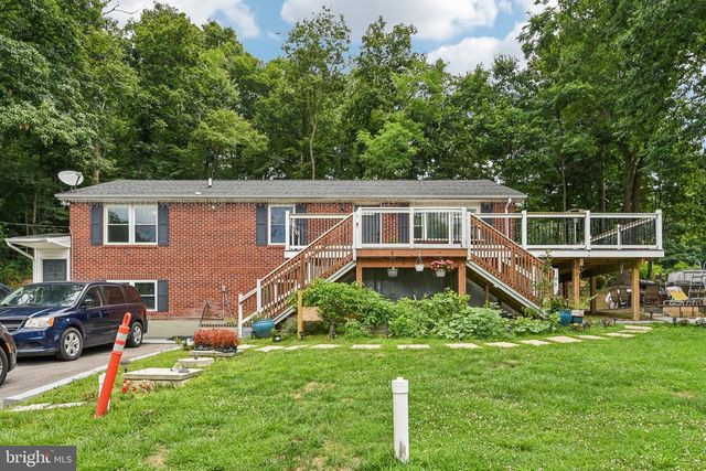 13903 WOLFSVILLE RD, Smithsburg, MD 21783