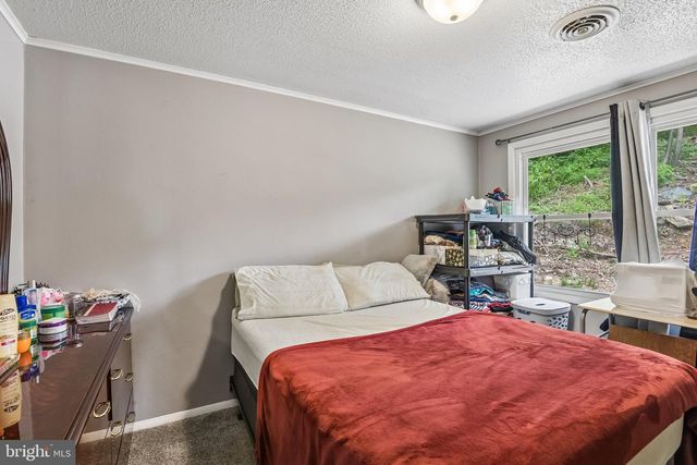 13903 WOLFSVILLE RD, Smithsburg, MD 21783