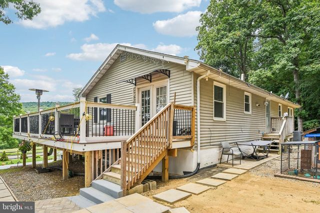 13903 WOLFSVILLE RD, Smithsburg, MD 21783