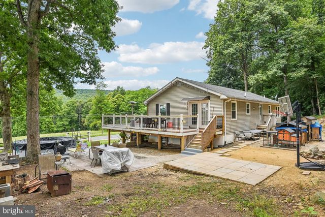 13903 WOLFSVILLE RD, Smithsburg, MD 21783