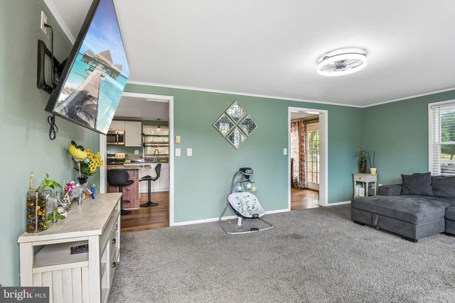 13903 WOLFSVILLE RD, Smithsburg, MD 21783