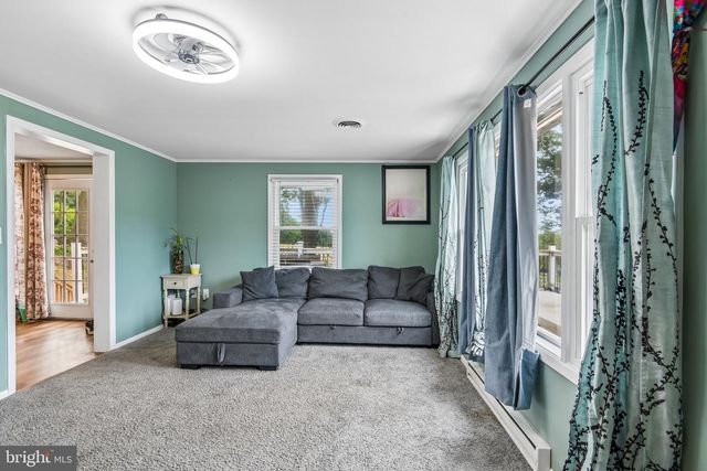13903 WOLFSVILLE RD, Smithsburg, MD 21783