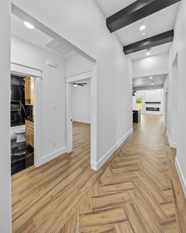 5230 Urbanview Street, Sansom Park, TX 76114