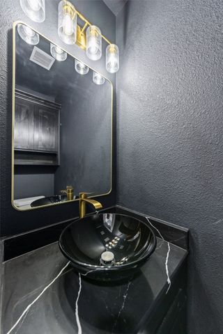 5230 Urbanview Street, Sansom Park, TX 76114