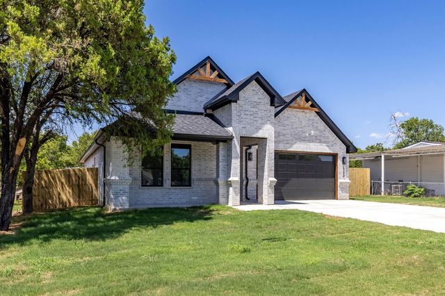 5230 Urbanview Street, Sansom Park, TX 76114