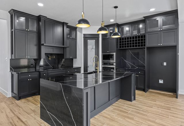5230 Urbanview Street, Sansom Park, TX 76114