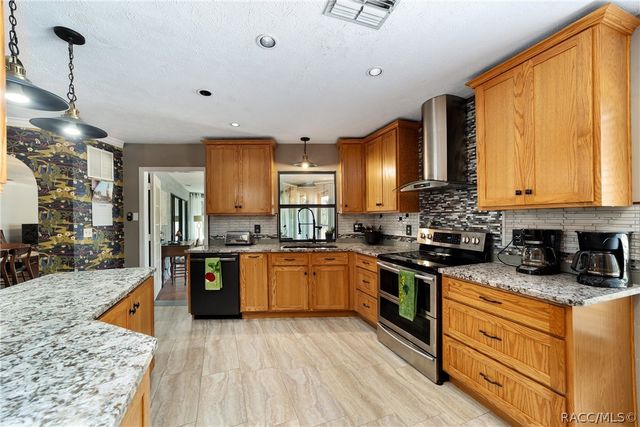 790 N Fresno Avenue, Hernando, FL 34442