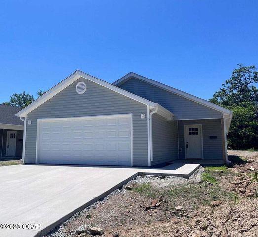 418 N Elliott Street, Webb City, MO 64870