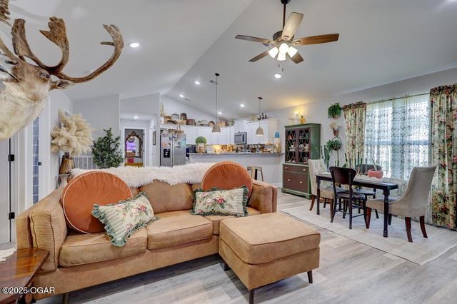 418 N Elliott Street, Webb City, MO 64870