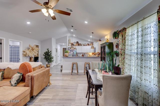 418 N Elliott Street, Webb City, MO 64870