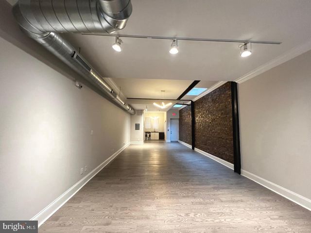 335 W GIRARD AVE #1ST FLOOR, Philadelphia, PA 19123