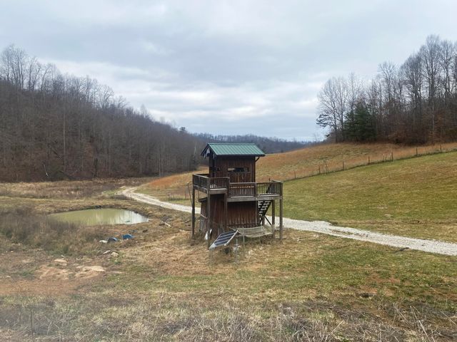 360 Sunset View Lane, Tyner, KY 40486