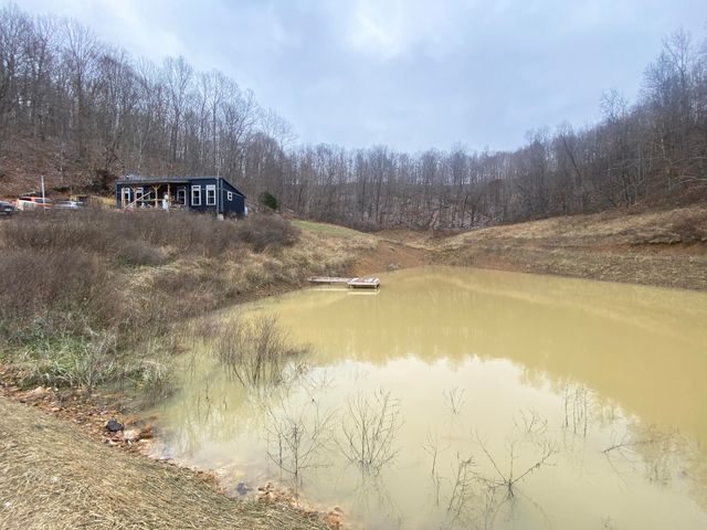 360 Sunset View Lane, Tyner, KY 40486