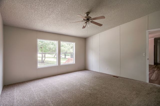 428 Brazos Mountain Drive, Weatherford, TX 76087