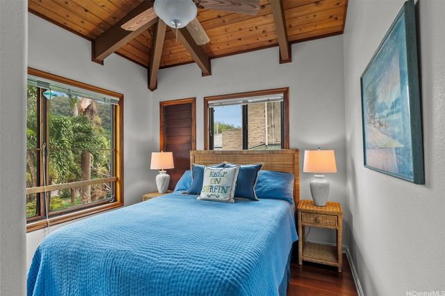 59-377 Ke Nui Road, Haleiwa, HI 96712