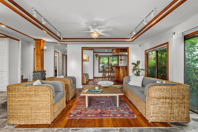 59-377 Ke Nui Road, Haleiwa, HI 96712