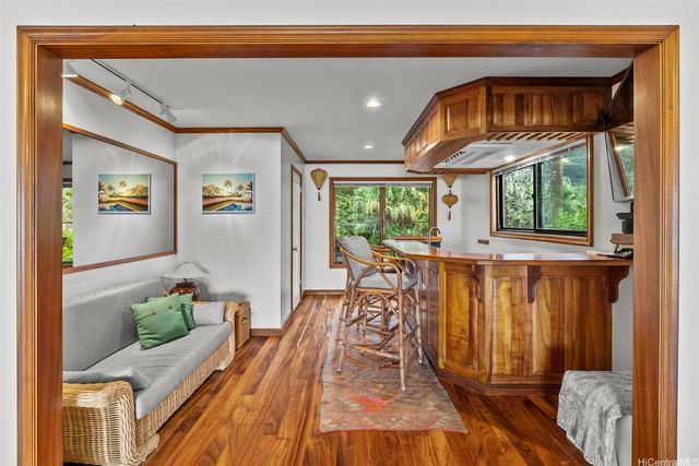 59-377 Ke Nui Road, Haleiwa, HI 96712