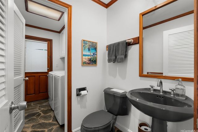 59-377 Ke Nui Road, Haleiwa, HI 96712