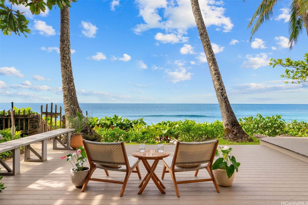 59-377 Ke Nui Road, Haleiwa, HI 96712