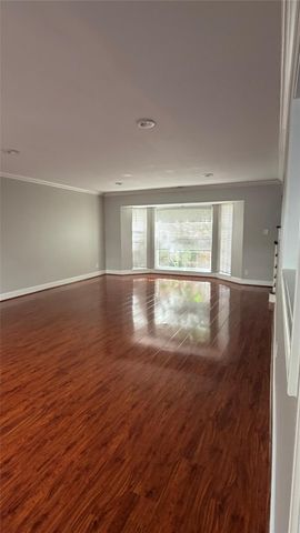 6310 Deerwood Road, Houston, TX 77057