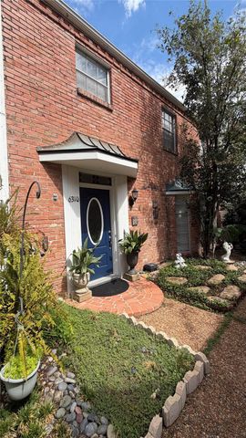 6310 Deerwood Road, Houston, TX 77057