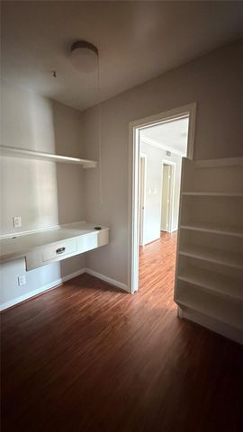 6310 Deerwood Road, Houston, TX 77057